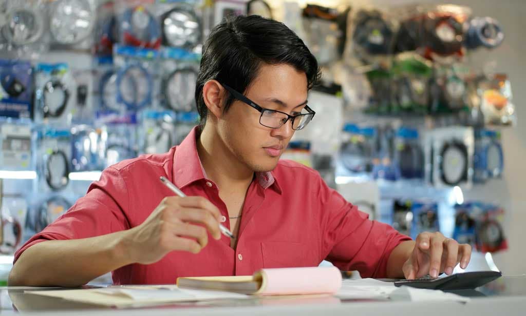 Imagen destacada: 3 herramientas que facilitan el control de inventarios