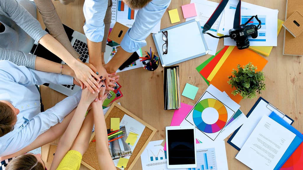 5ta razón para utilizar un ERP: Facilita el trabajo con terceros