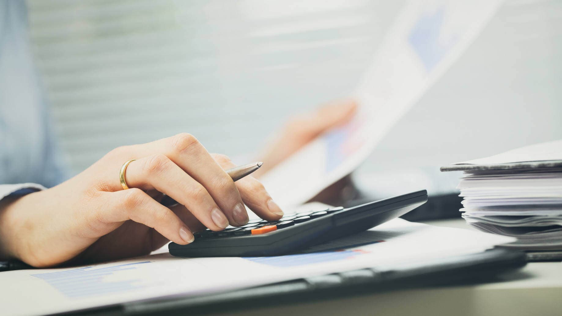 Imagen destacada: Facturación electrónica 3.3 y Contabilidad electrónica 1.3 en tu empresa