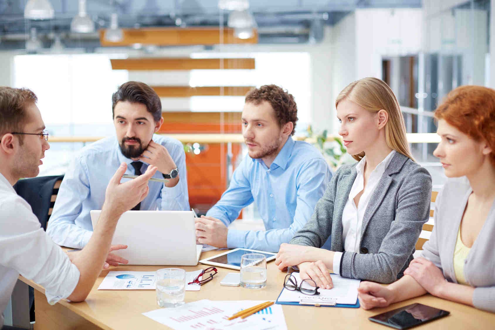 Una buena actitud como parte de los valores de un vendedor