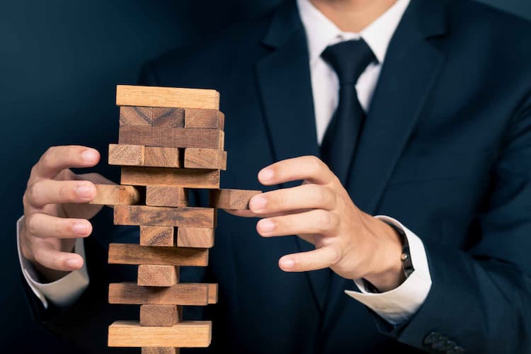 6 riesgos que tiene un gerente al tomar decisiones en una empresa